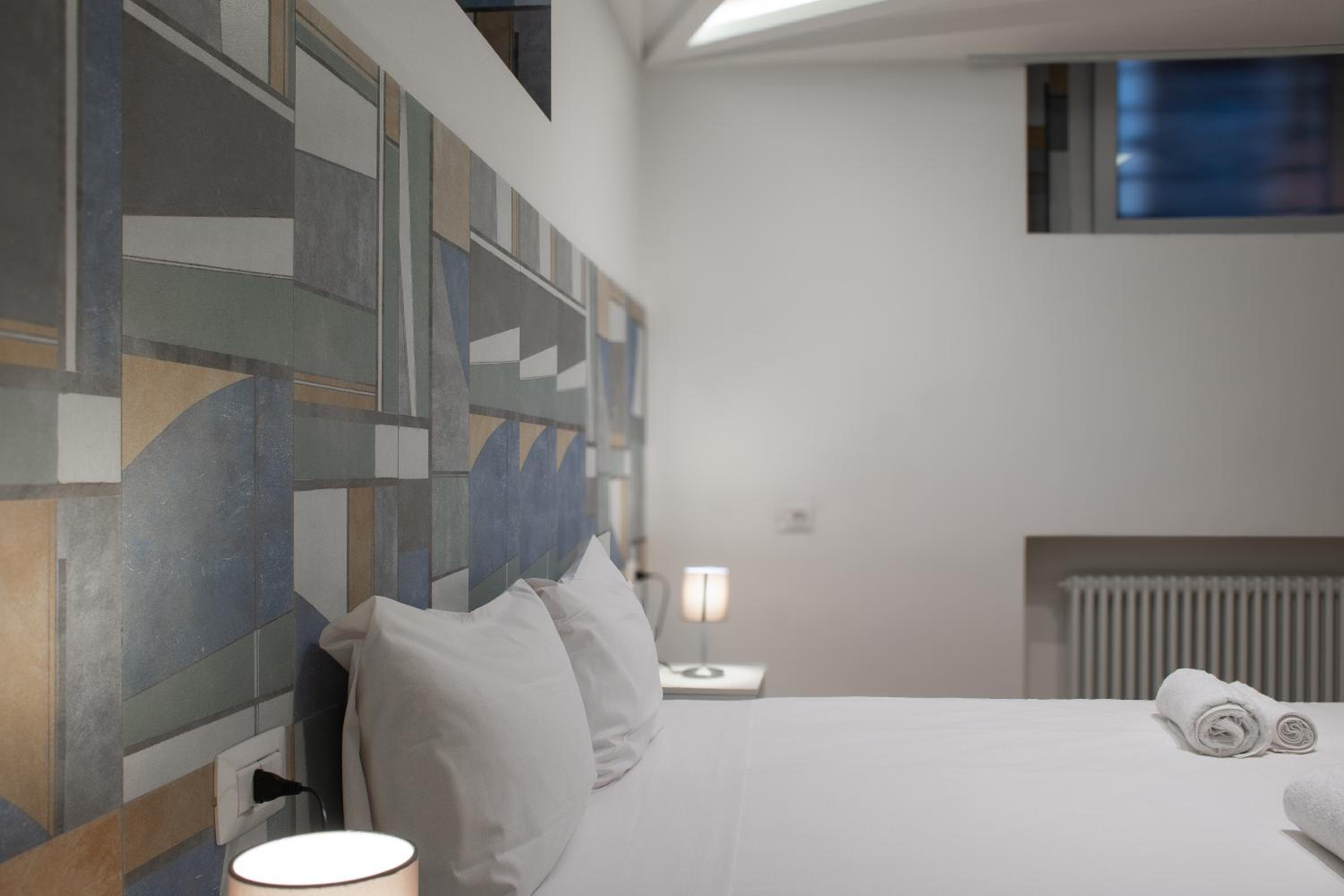 RRRapido Holy Suites and Rooms - Via Sardegna