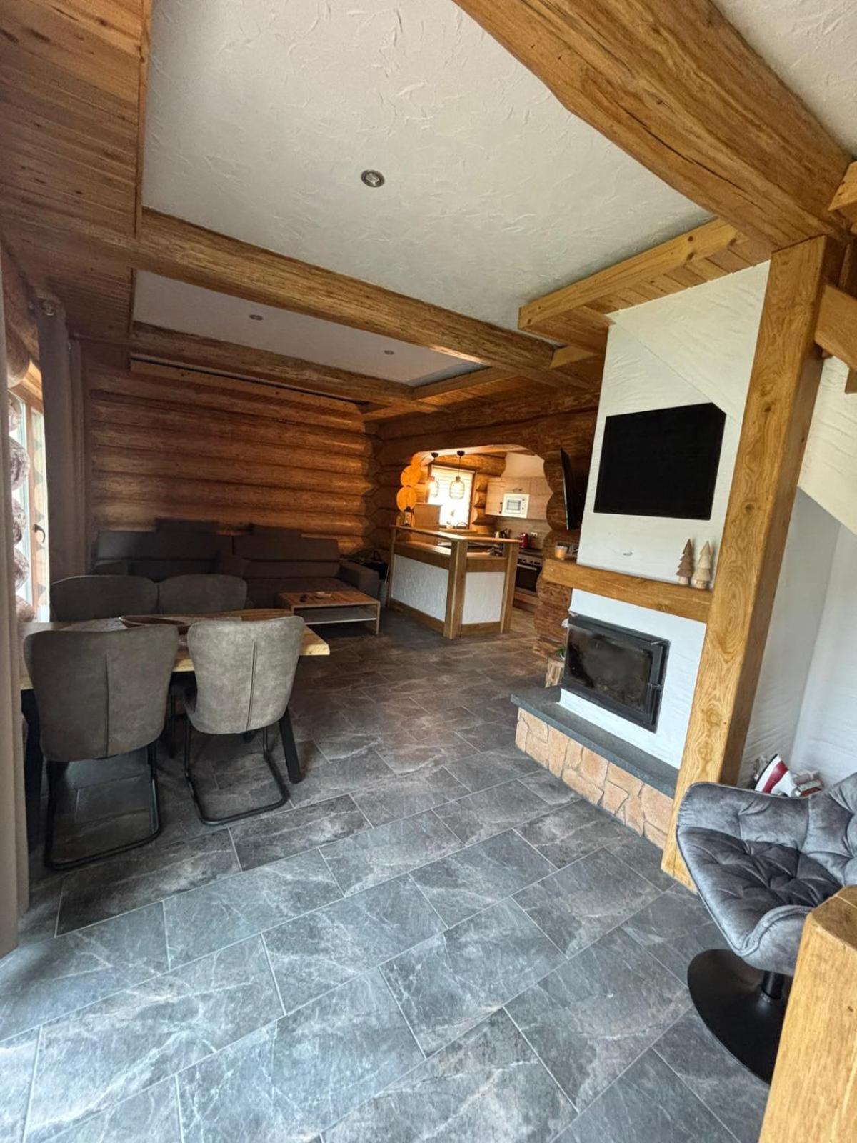 Chalet Nicole