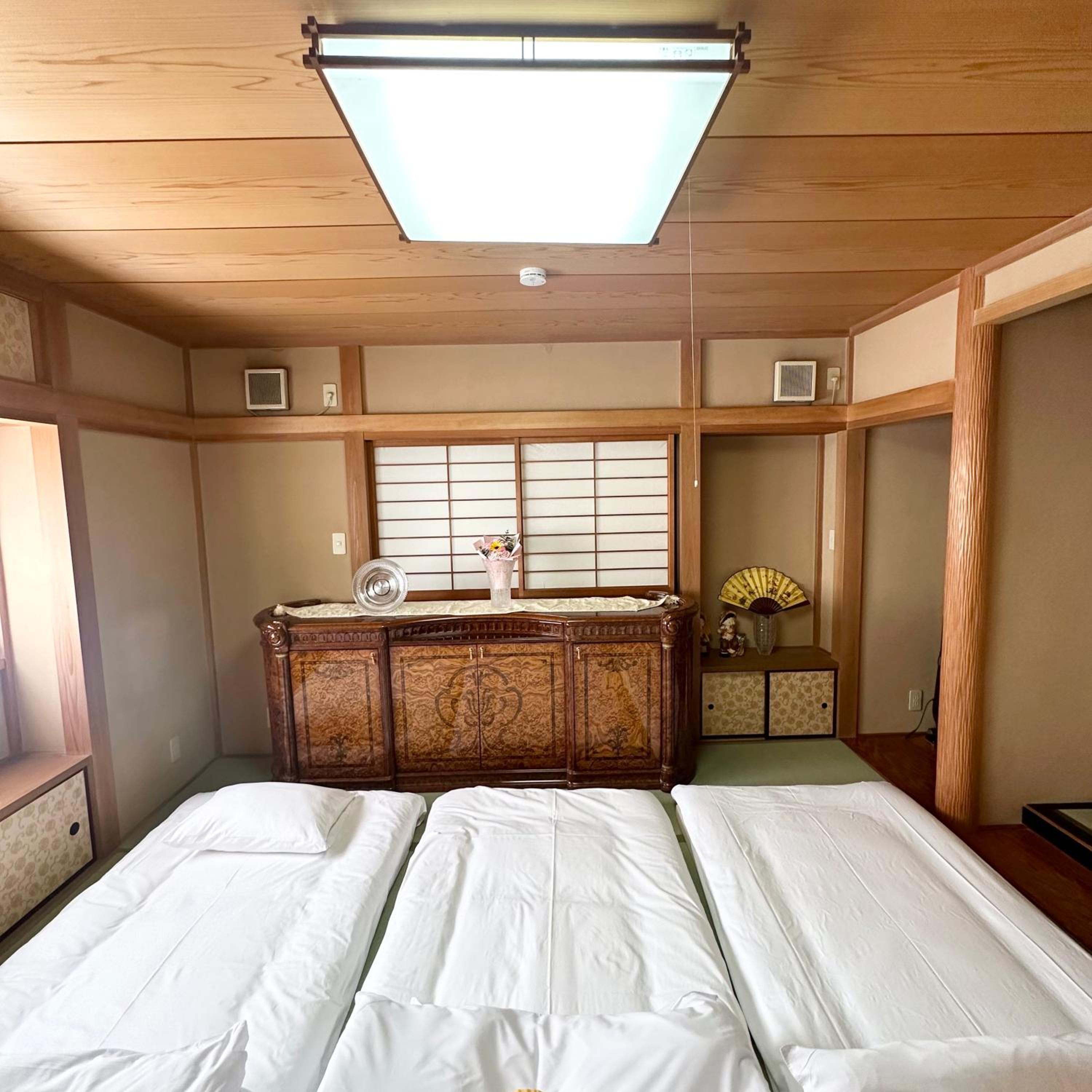 ookubo hills family home