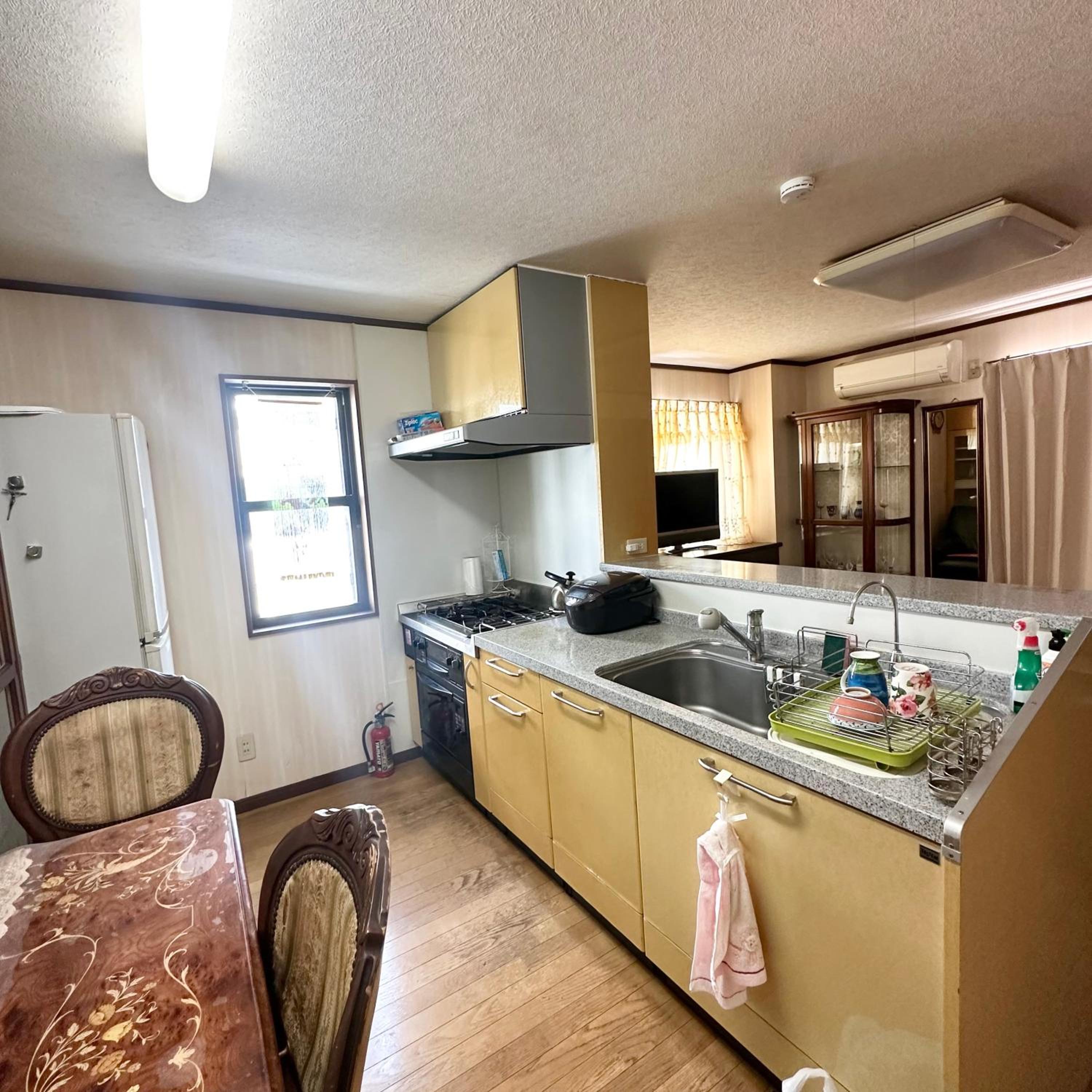 ookubo hills family home