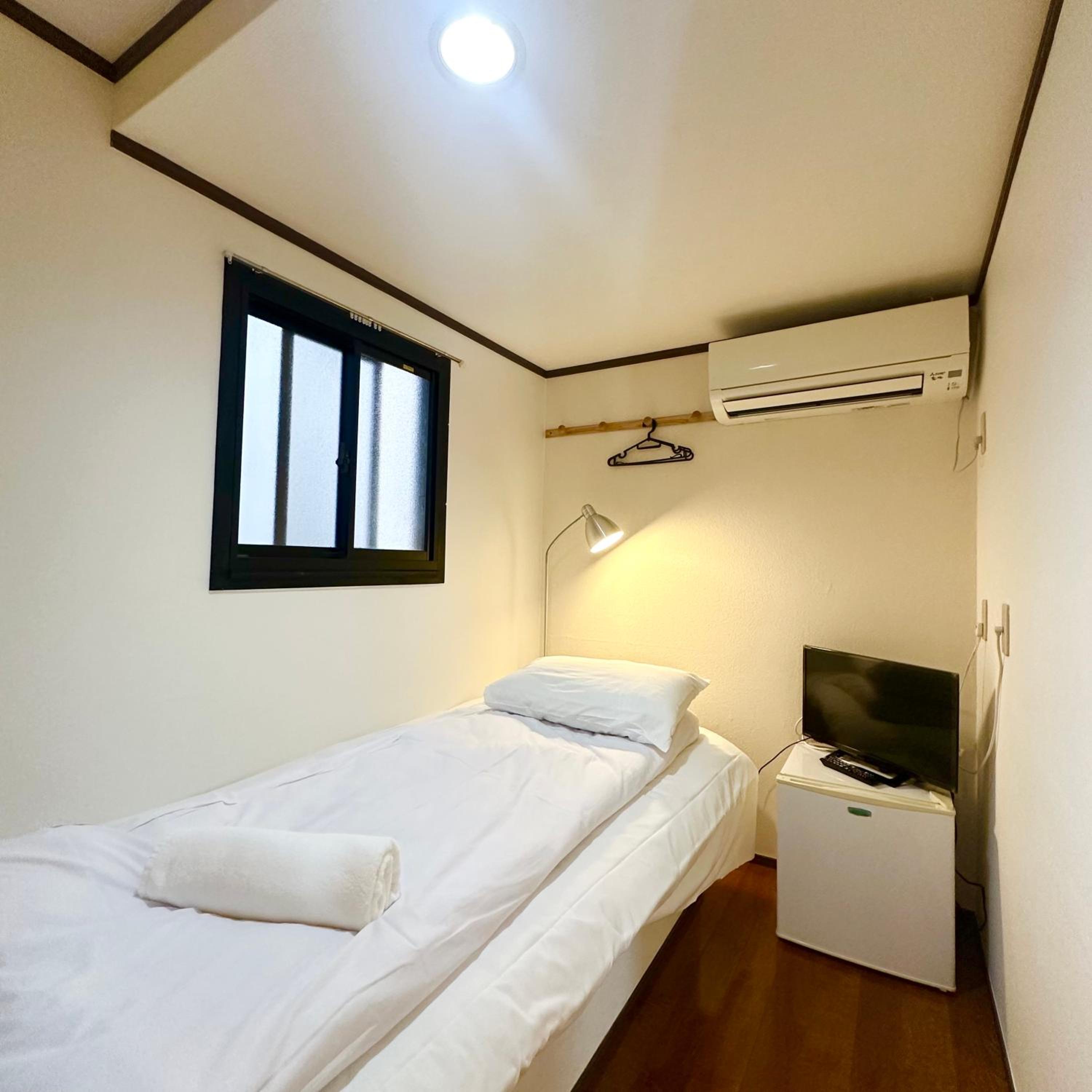 ookubo hills family home