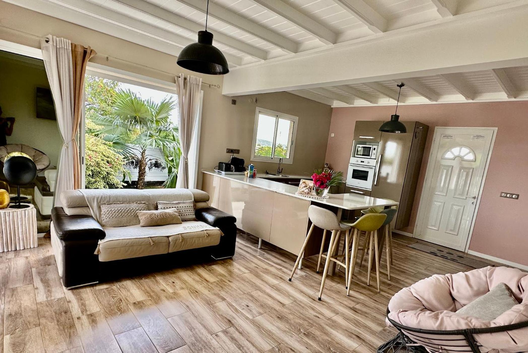 Villa 4 étoiles MWoodsuite MartiniqueSun - Coquet & Central avec piscine et jardin privé view 4