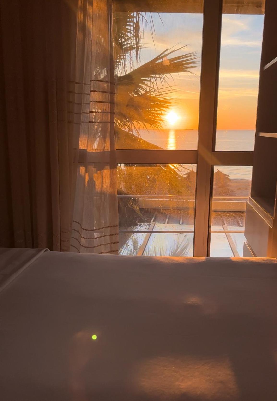 Super Seaview Apartment