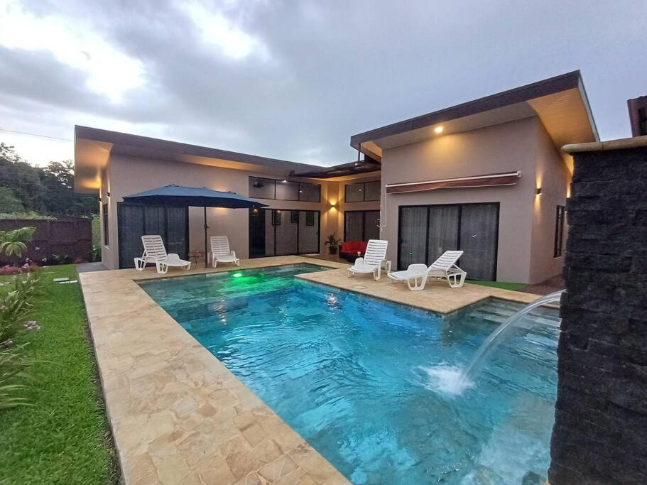Villa Graceland - Arenal Volcano View