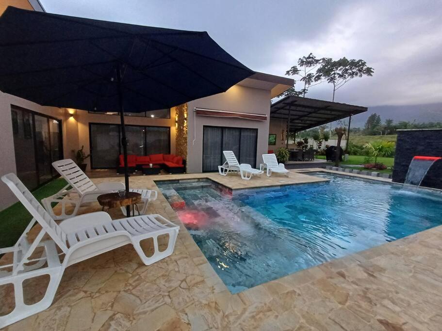 Villa Graceland - Arenal Volcano View