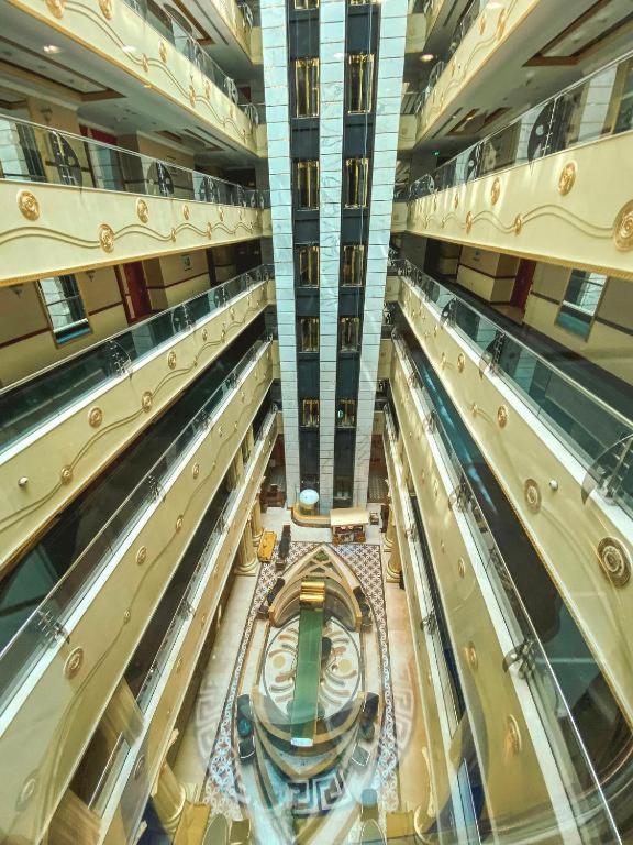 Sunday Hotel Al Barsha Dubai Mall of the Emirates Formerly Grand Excelsior Al barsha — photo 11