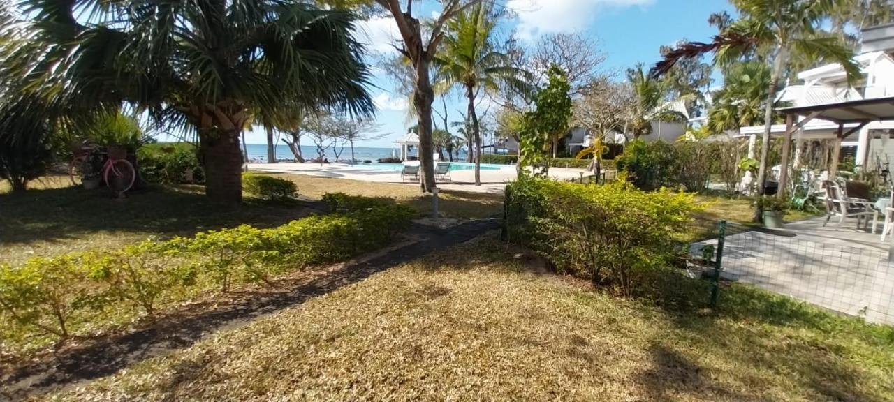 Holiday Sunset Beach Villa