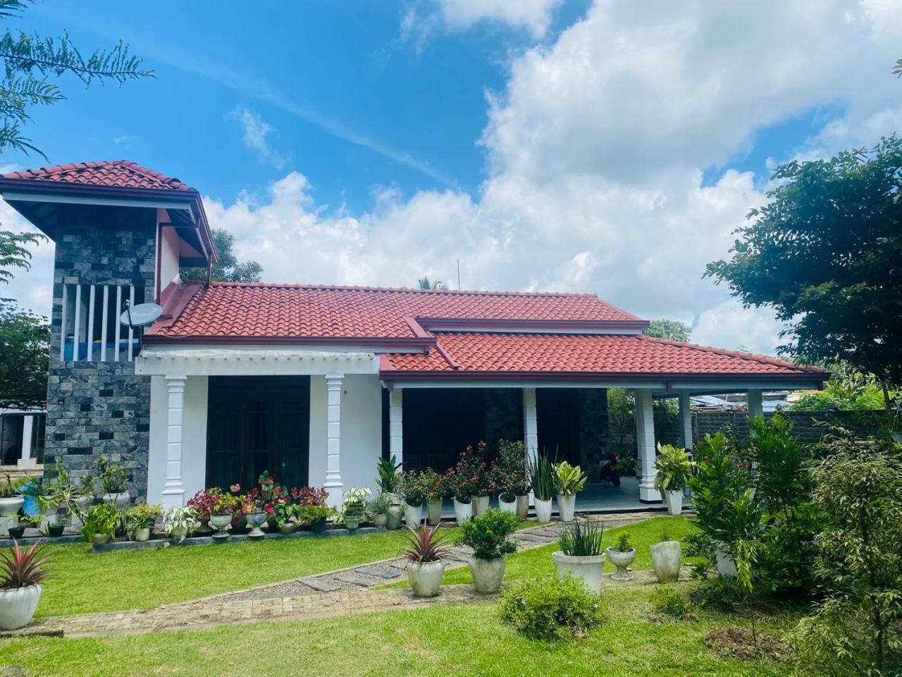 Suriya Homestay
