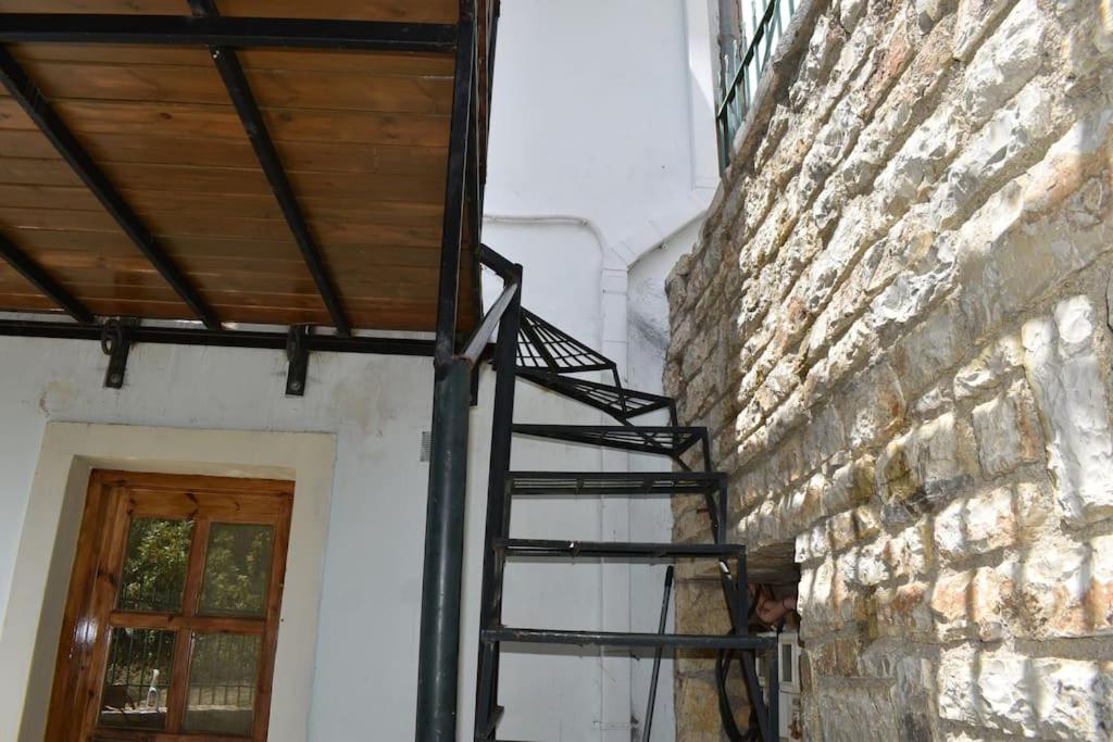Photo 48