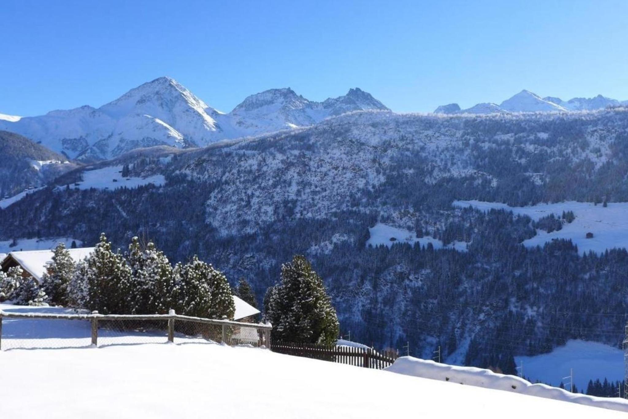 Bündnerchalet im Herz der Schweizer Alpen