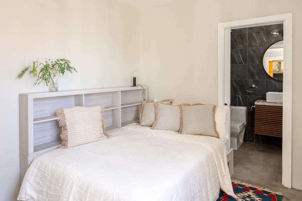 Designer Garden Apartment