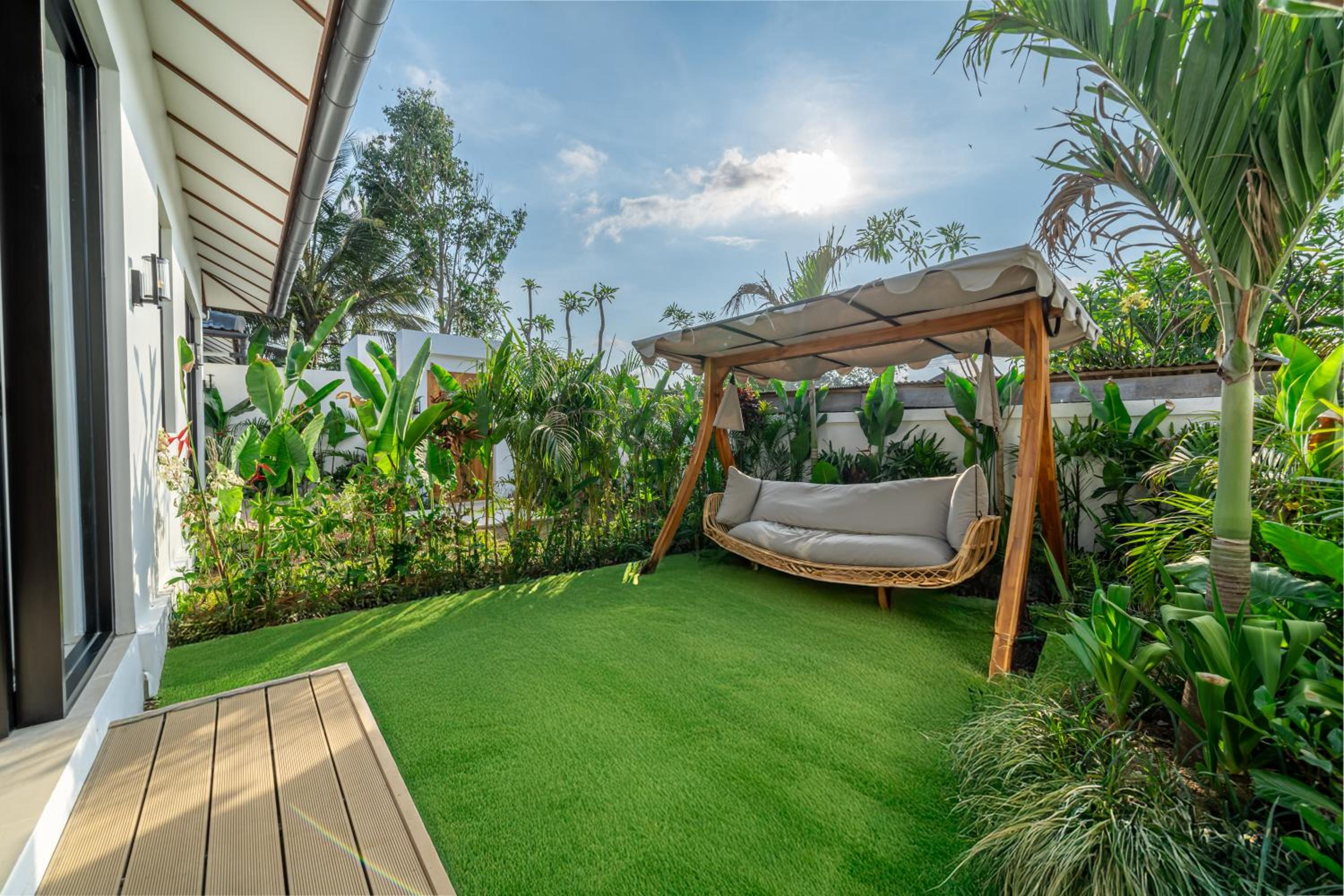 Palma Villa - Jungle View Family Retreat with Pool&Swings