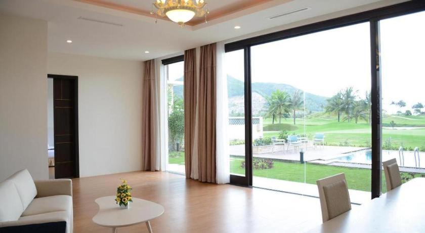 Diamond Bay Golf and Villas