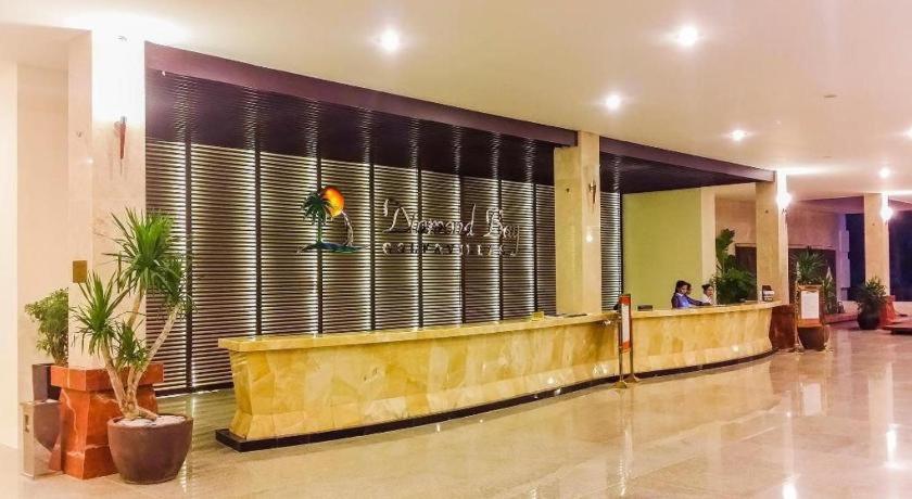 Diamond Bay Golf and Villas