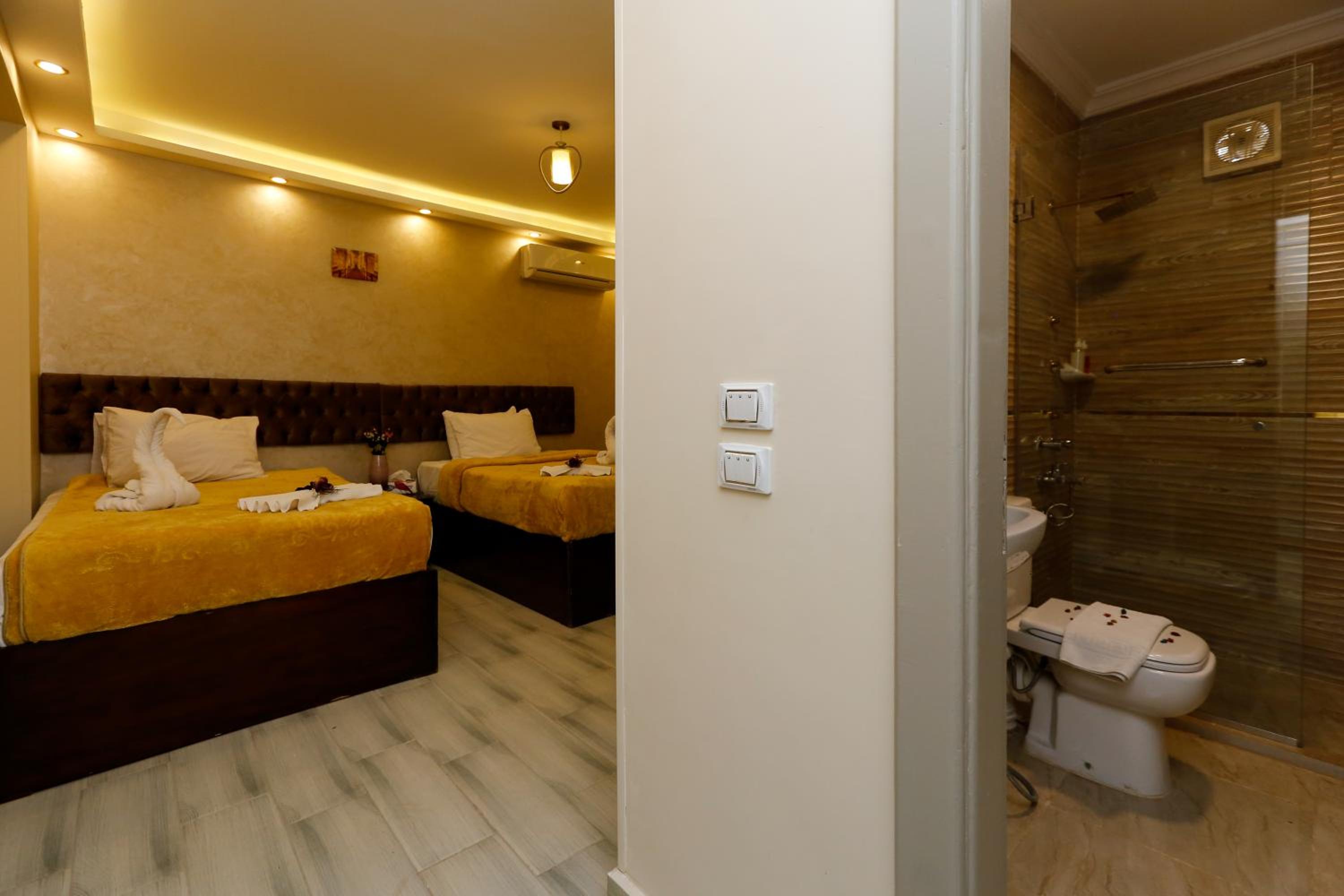 PYRAMIDS guest house