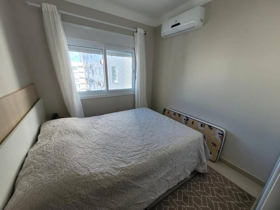Apartamento aconchegante 2 quadras do mar em Capão da Canoa