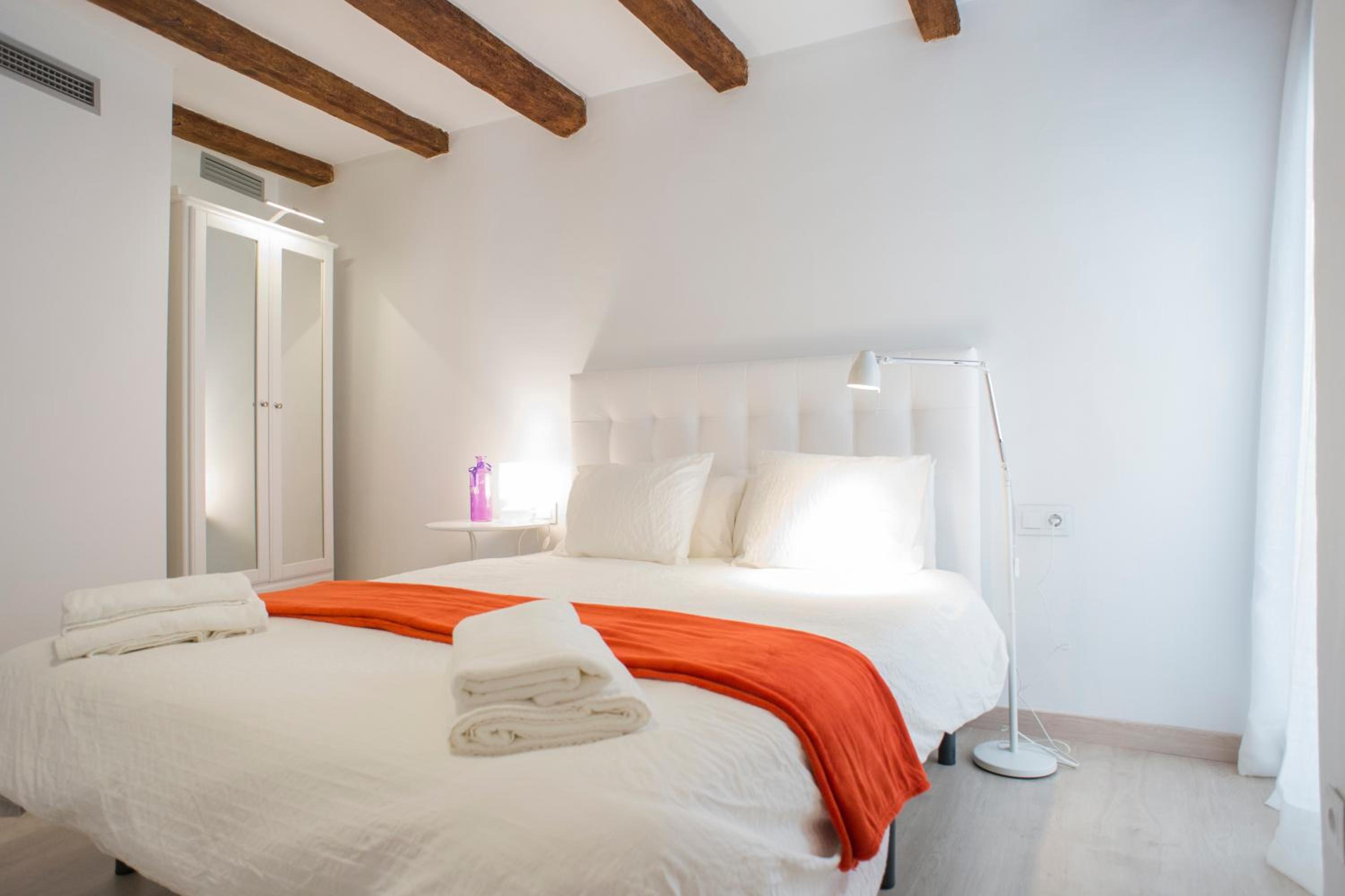 Casa De Poble Termes Romanes
