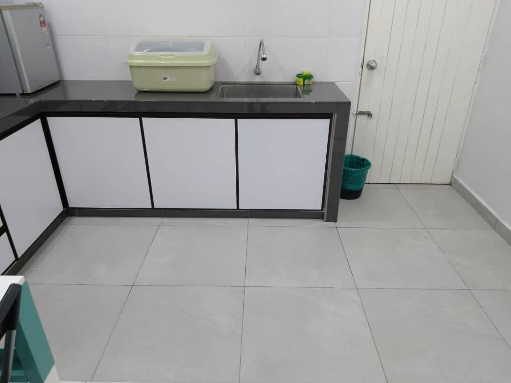 Cempaka Homestay Batu Pahat 21 photo 5