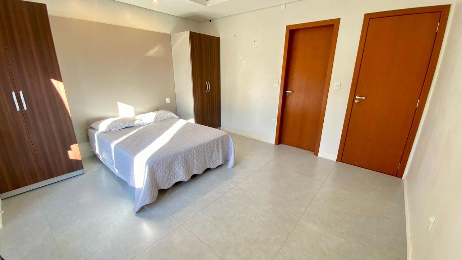 Casa praia bombinhas 130m mar