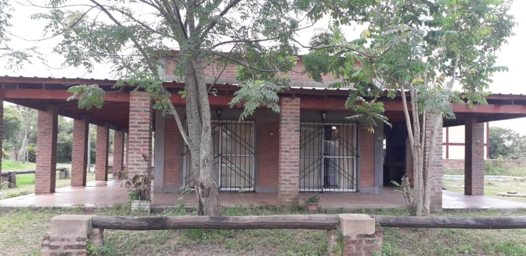Los Lapachos