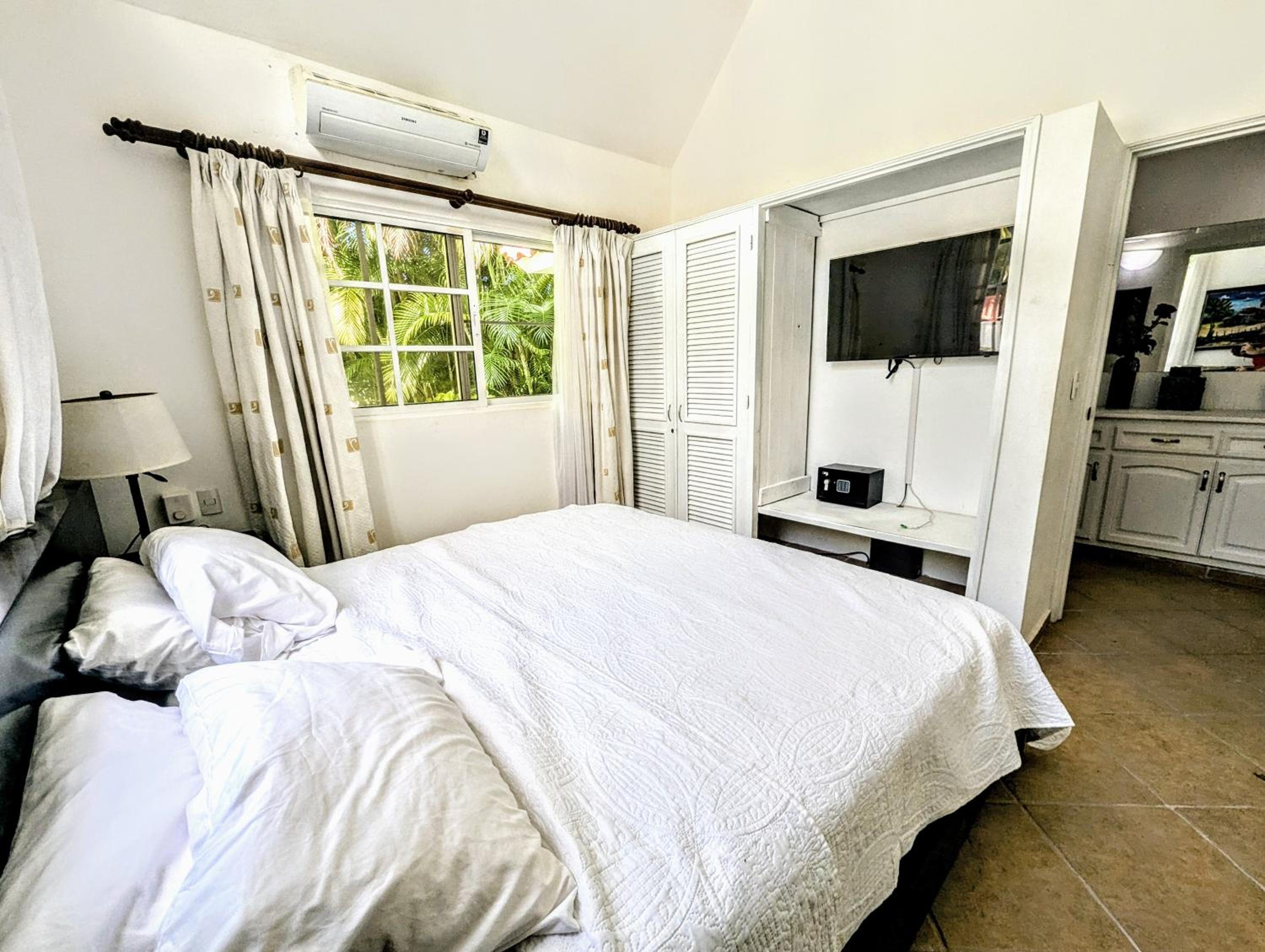 Tropical Casa Linda Villa Relaxation