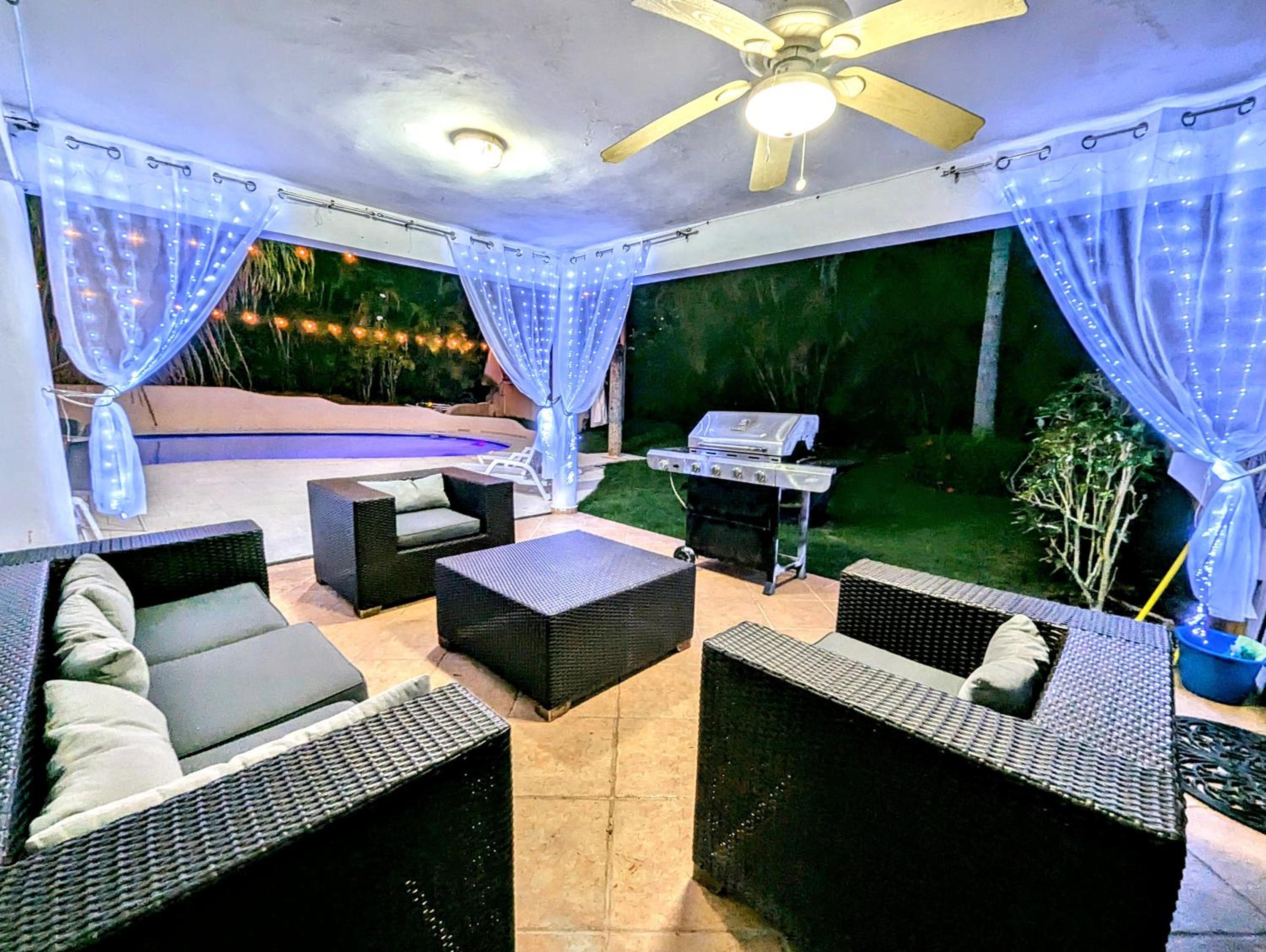 Tropical Casa Linda Villa Relaxation