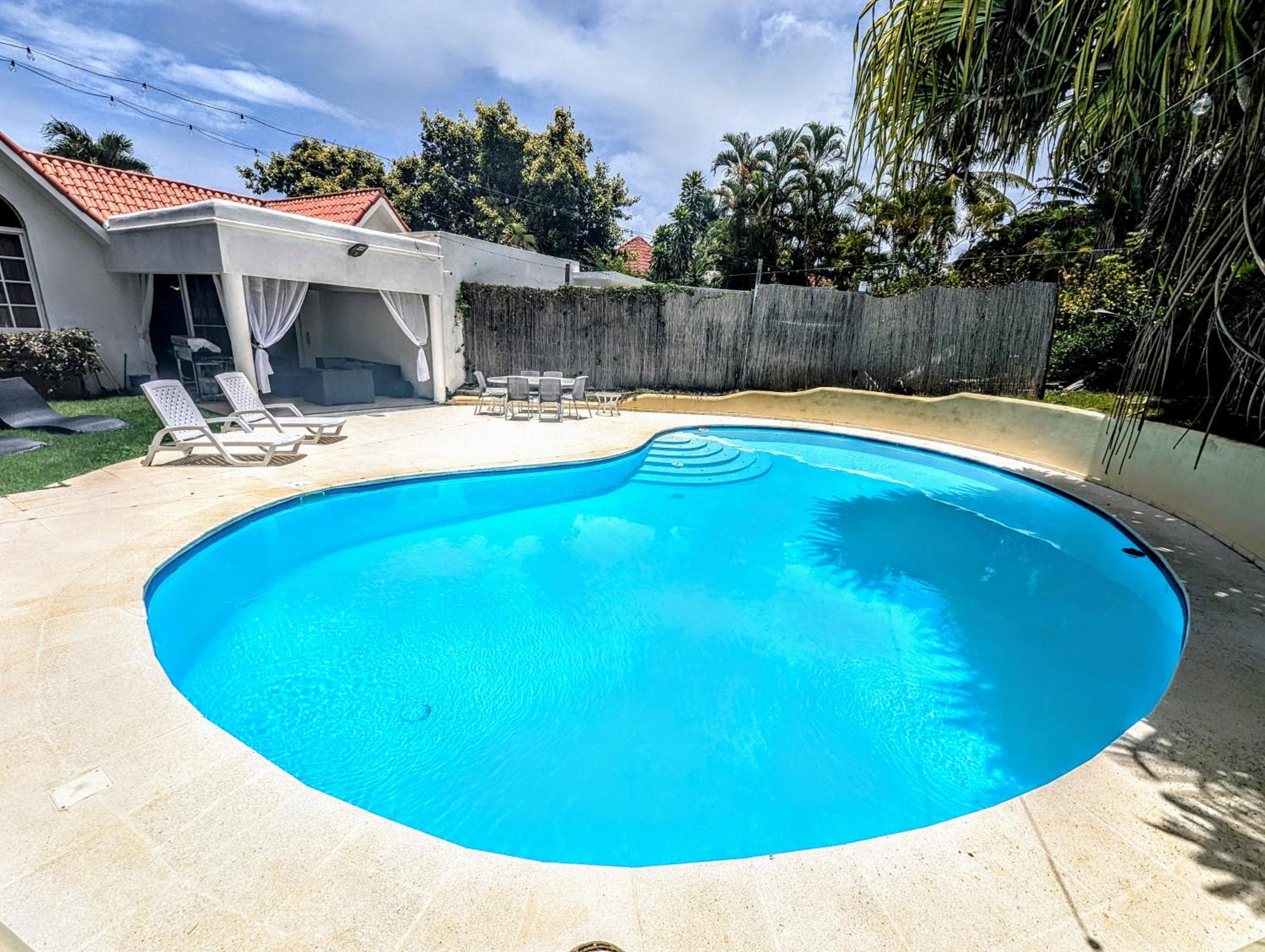Tropical Casa Linda Villa Relaxation