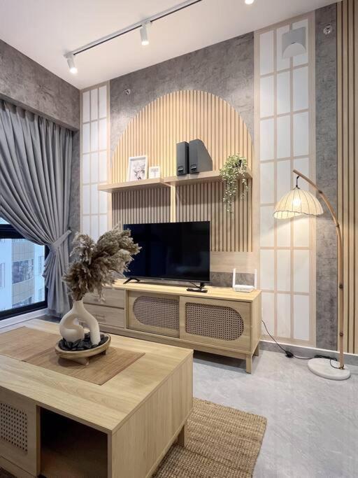 Chic 2BR Agile Bukit Bintang by RumaBnB