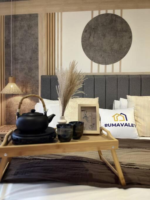 Chic 2BR Agile Bukit Bintang by RumaBnB