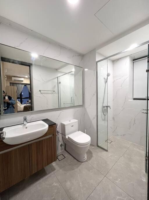 Chic 2BR Agile Bukit Bintang by RumaBnB