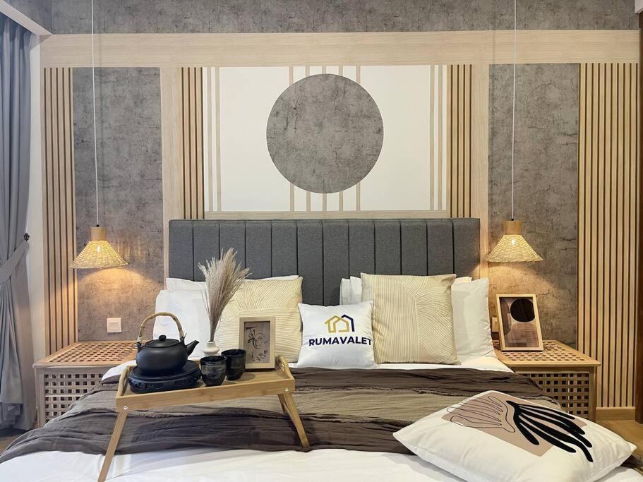 Chic 2BR Agile Bukit Bintang by RumaBnB
