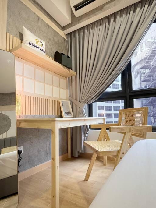 Chic 2BR Agile Bukit Bintang by RumaBnB