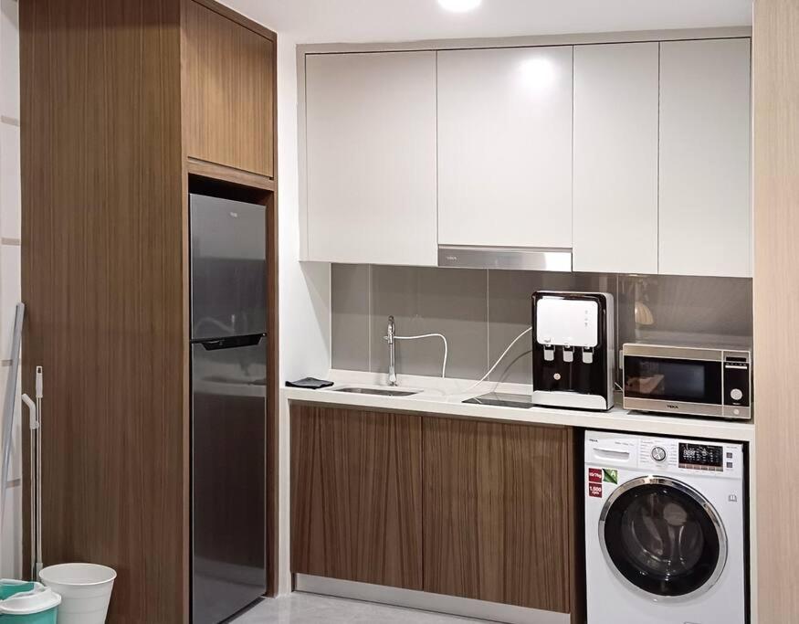 Chic 2BR Agile Bukit Bintang by RumaBnB