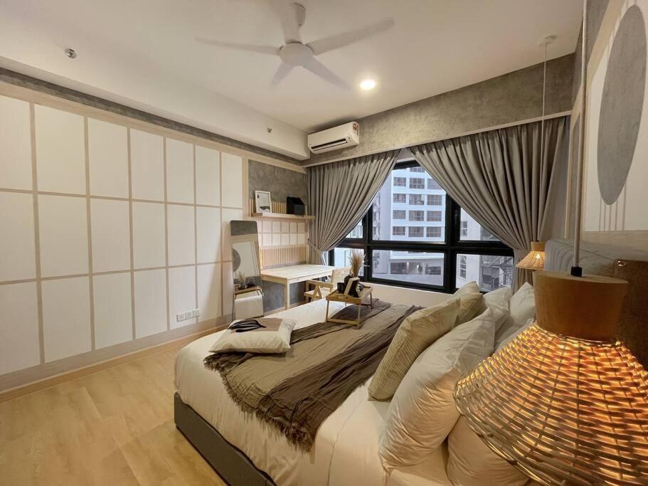 Chic 2BR Agile Bukit Bintang by RumaBnB