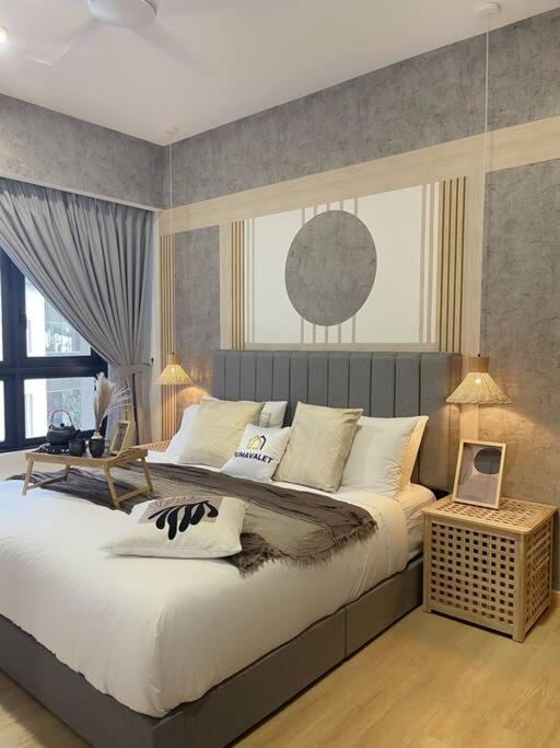 Chic 2BR Agile Bukit Bintang by RumaBnB