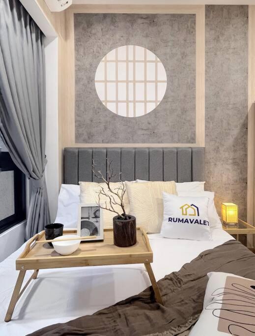 Chic 2BR Agile Bukit Bintang by RumaBnB