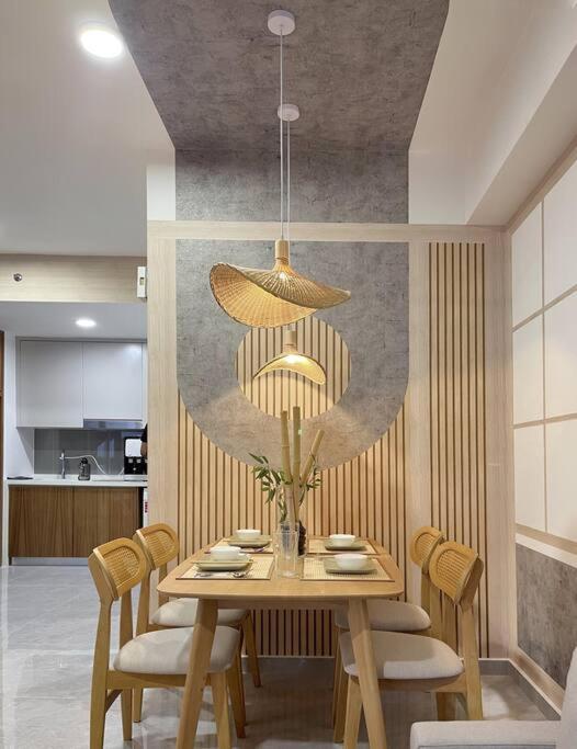 Chic 2BR Agile Bukit Bintang by RumaBnB