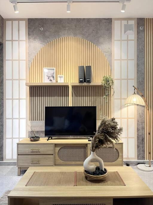 Chic 2BR Agile Bukit Bintang by RumaBnB