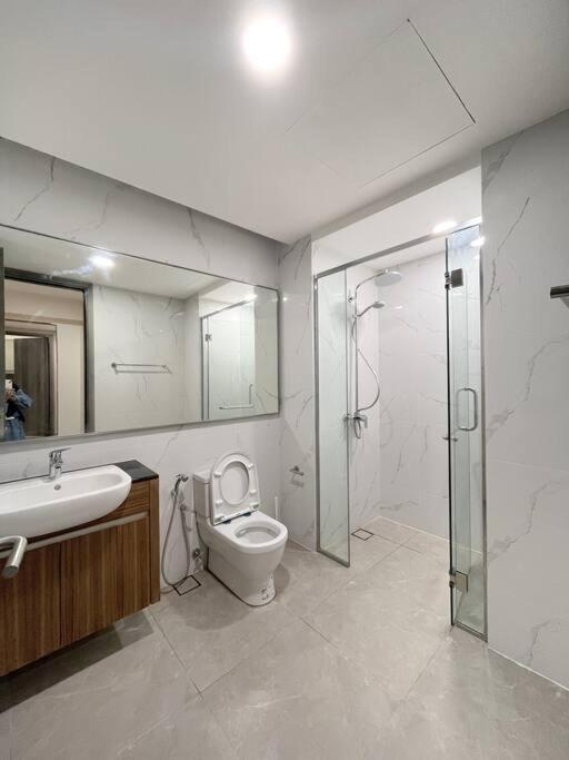 Chic 2BR Agile Bukit Bintang by RumaBnB