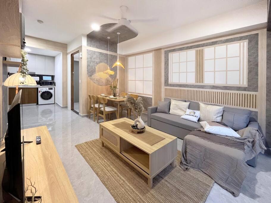 Chic 2BR Agile Bukit Bintang by RumaBnB