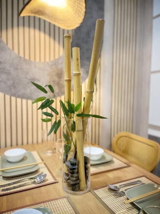 Chic 2BR Agile Bukit Bintang by RumaBnB