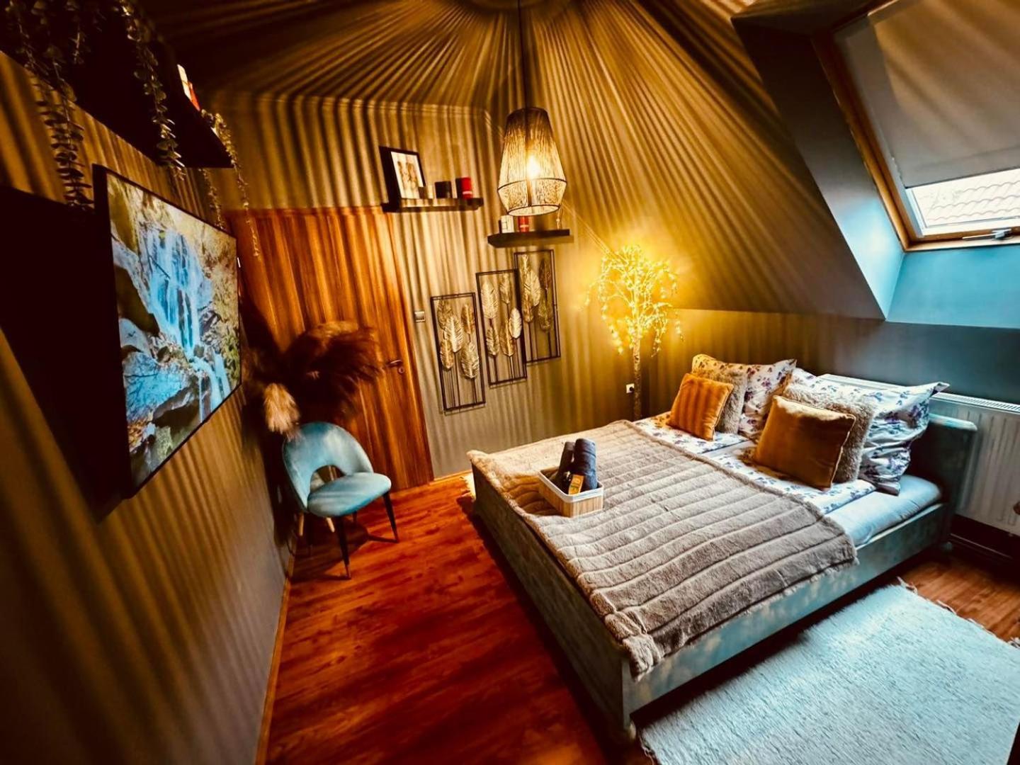Spa Residence romantic House with jakuzzi