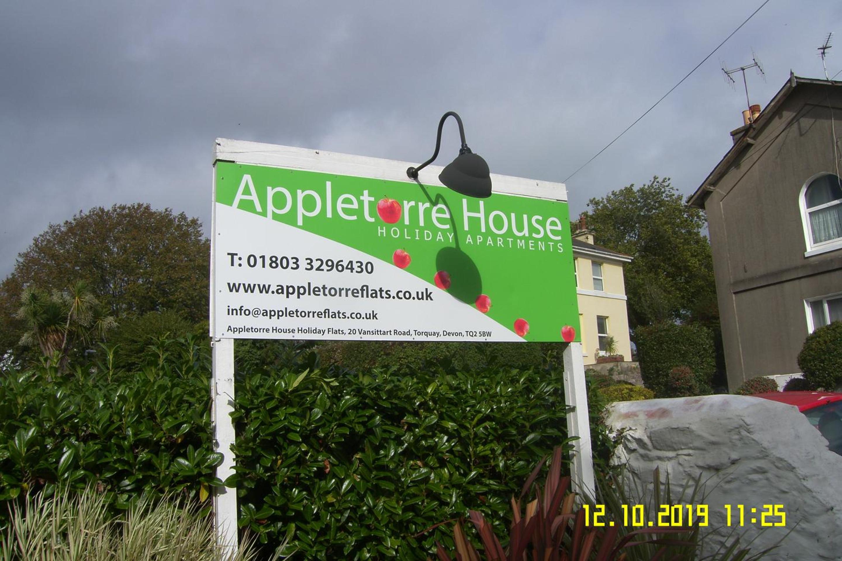 Appletorre House Holiday Flats