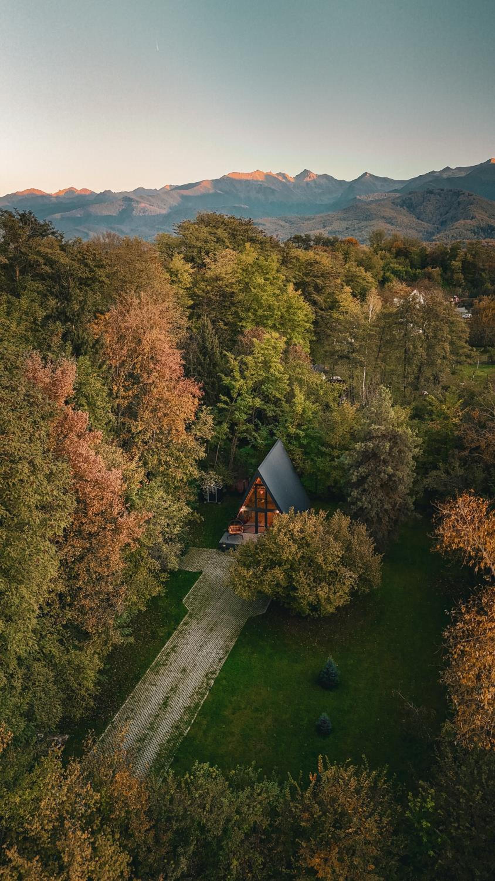 Aret House