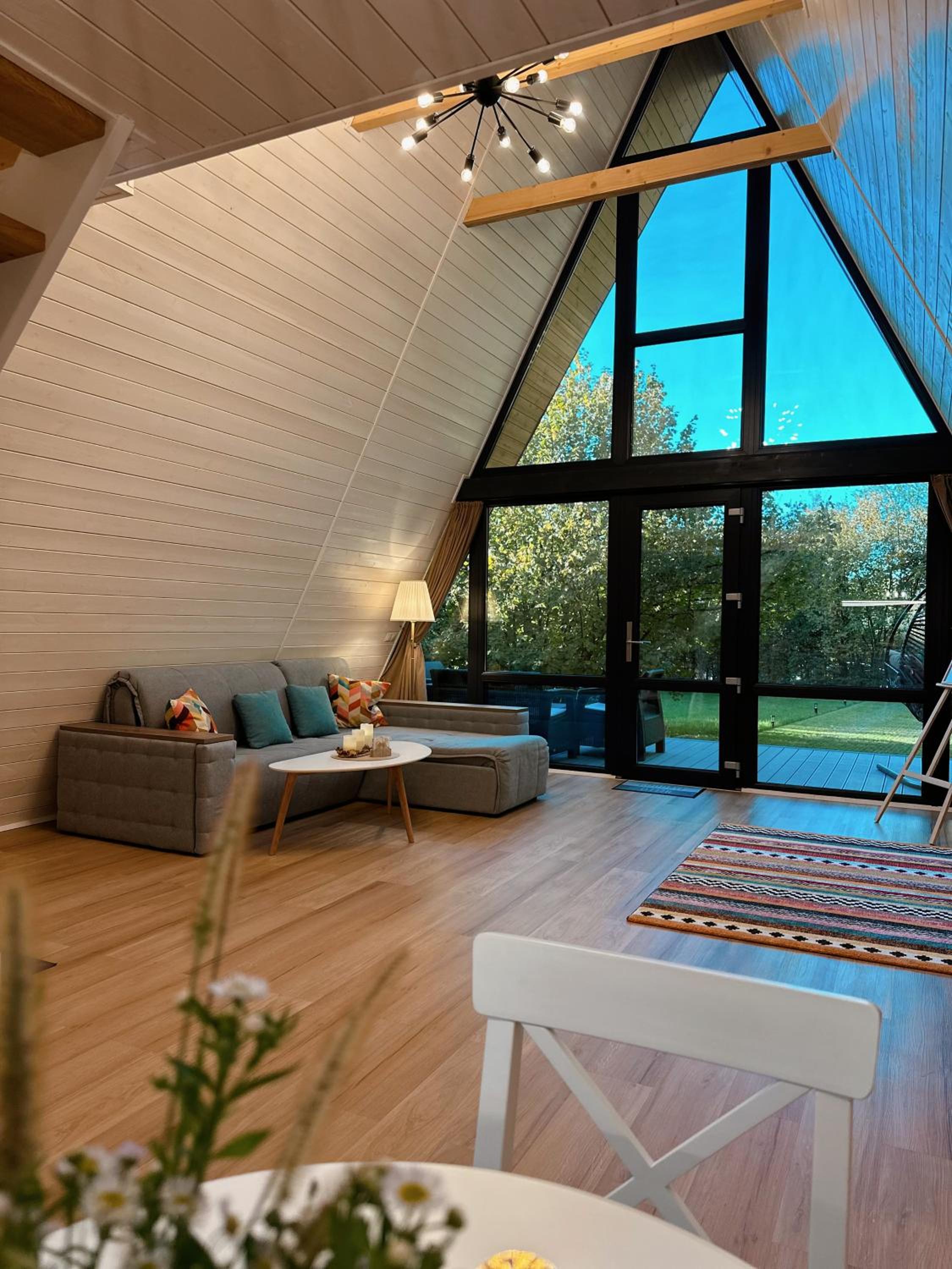 Aret House