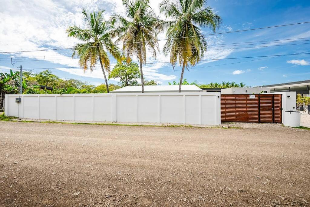 Renovated Historic 5BR - Steps to Playa Pelada