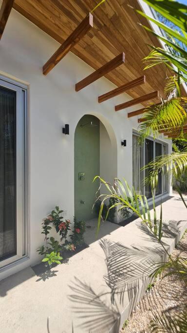 Renovated Historic 5BR - Steps to Playa Pelada