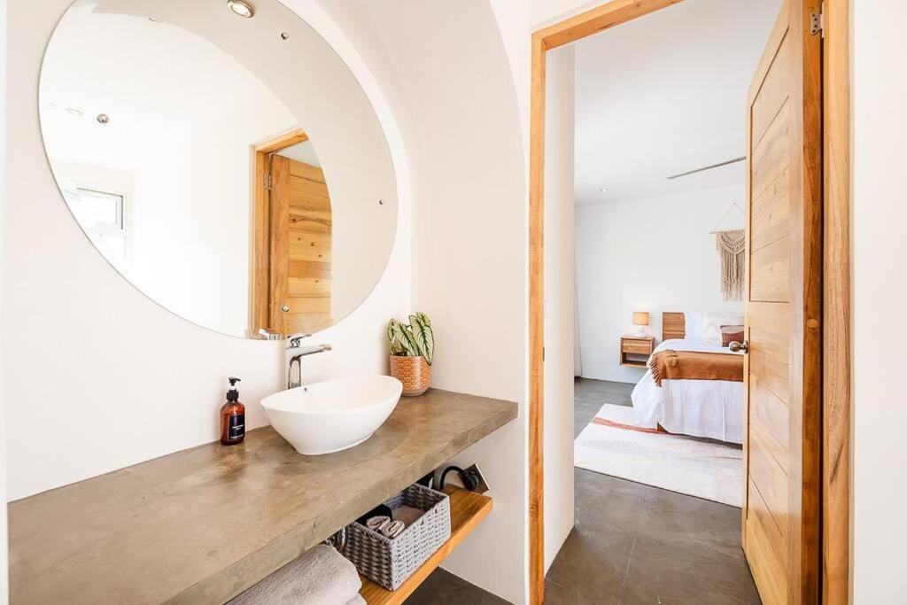 Renovated Historic 5BR - Steps to Playa Pelada