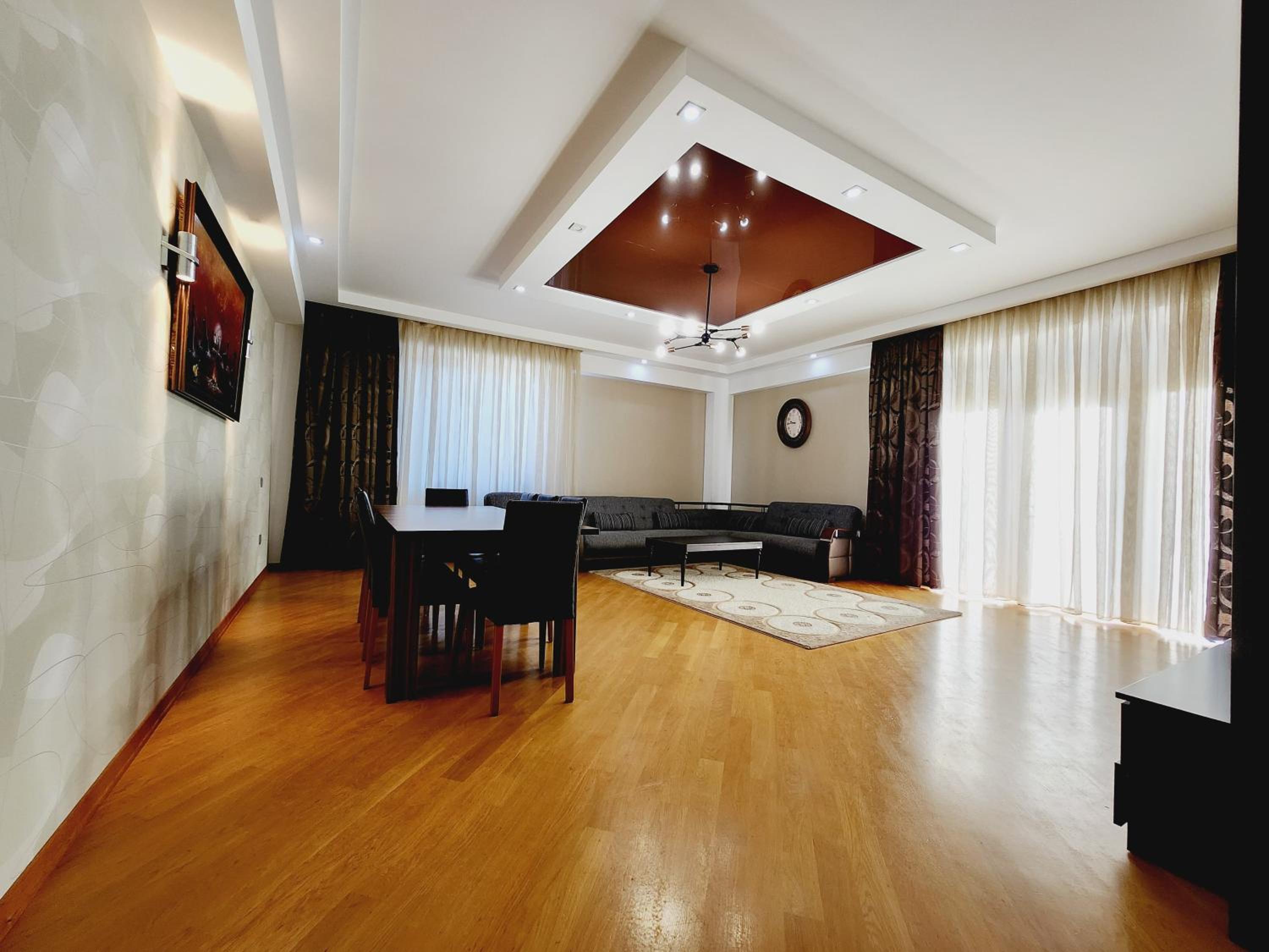 Araz's Central Apartment