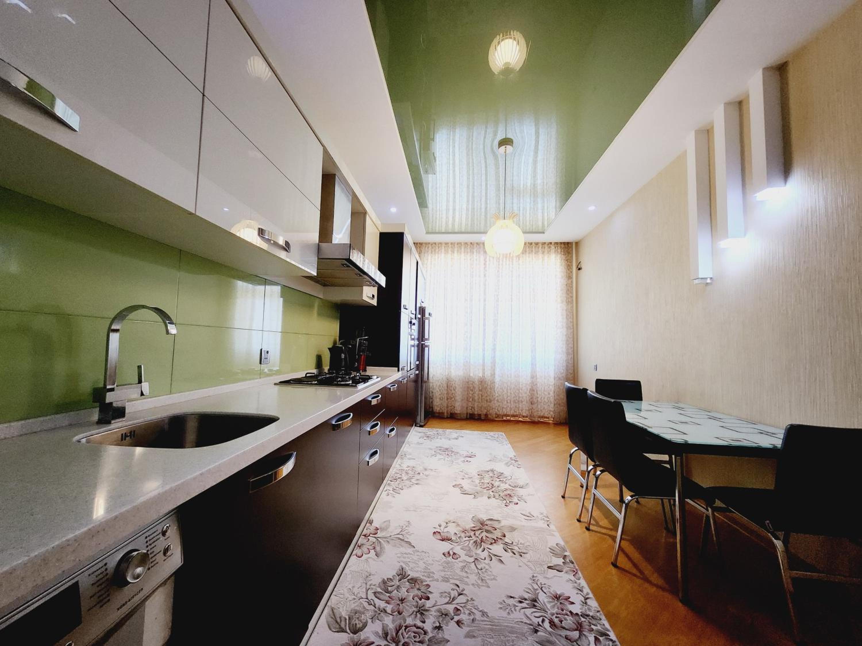 Araz's Central Apartment